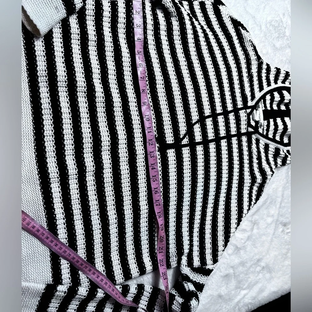 Workshop Republic black & white hooded sweater womens size large - Picture 4 of 6